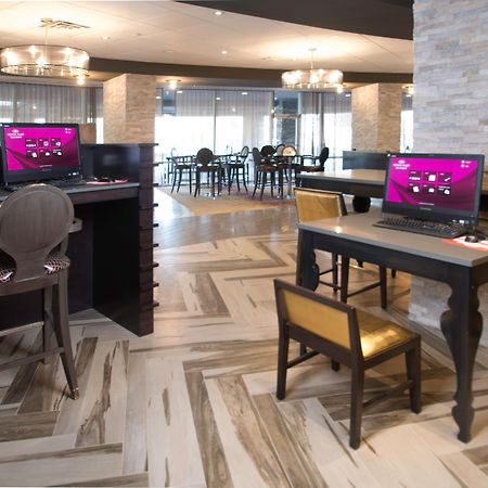 Crowne Plaza Saddle Brook By Ihg Hotel Exterior photo
