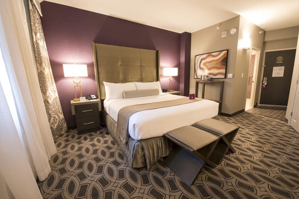 Crowne Plaza Saddle Brook By Ihg Hotel Exterior photo