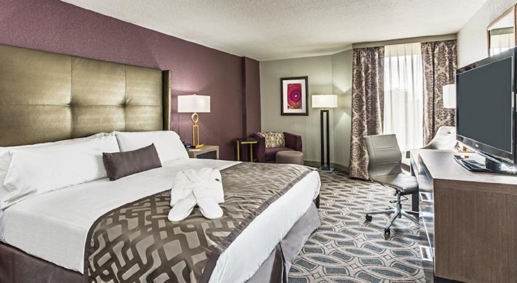 Crowne Plaza Saddle Brook By Ihg Hotel Exterior photo