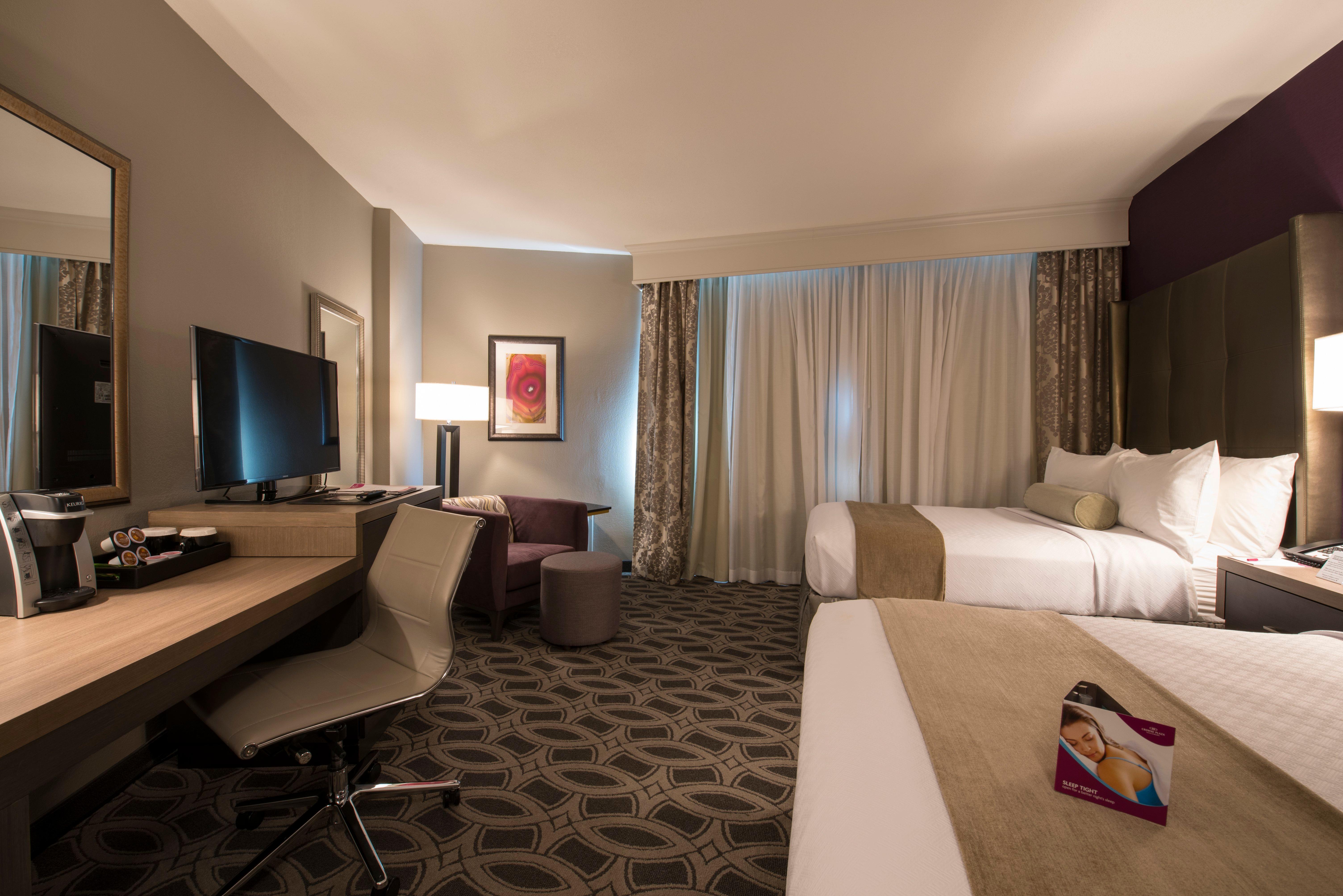 Crowne Plaza Saddle Brook By Ihg Hotel Exterior photo